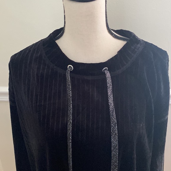 Zac & Rachel Black Ribbed Velour Long Sleeve Top. Size XXL. NWT - Picture 2 of 12
